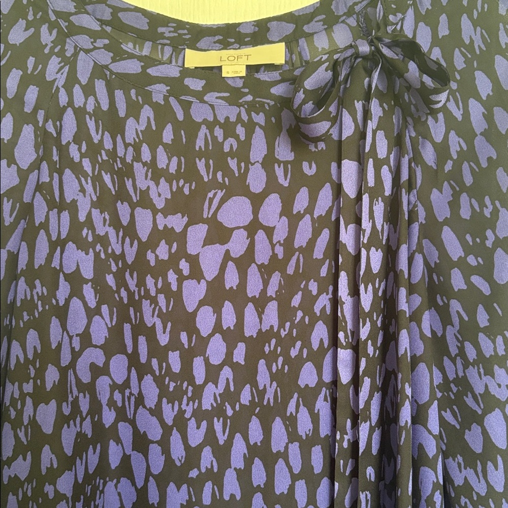 LOFT black and Lavender Print‎ Top with bow at neckline size small